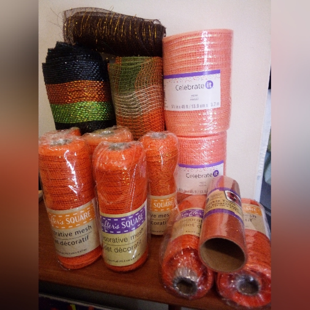 Lot Of Decorative Mesh Oranges Wreaths Crafts
